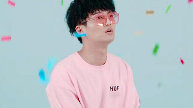 Damiano - It's Like Electronic Music 그래서 타이틀은 못 되지