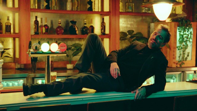 Kevin Johansen - Puntos Equidistantes (Official Video)