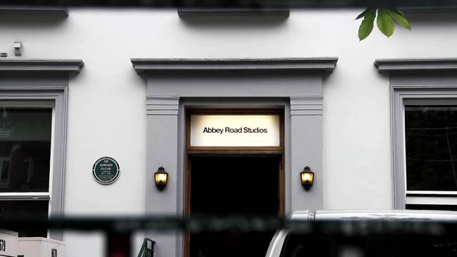 Miroslav Zbirka - Prisla z Londyna