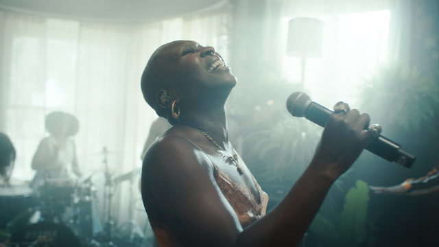 Cynthia Erivo - Glowing Up (Live)
