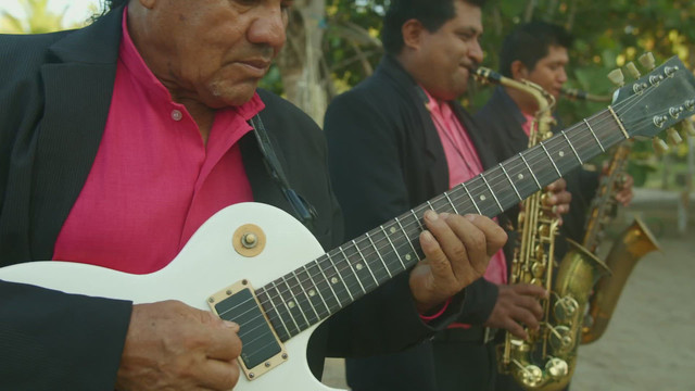 La Luz Roja De San Marcos - Popurrí Migajas de Amor