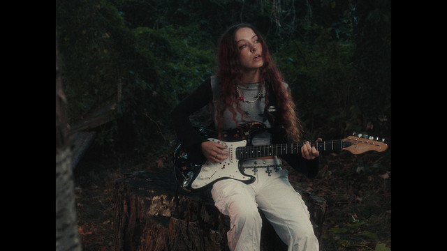 Holly Humberstone - Scarlett (Garden Version)