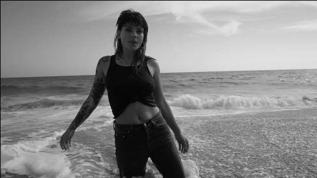 Donna Missal - How Does It Feel