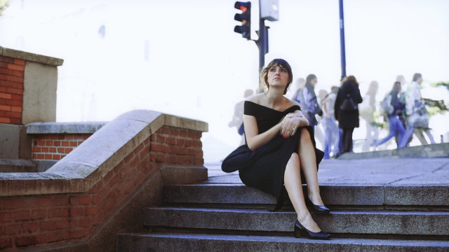 Andrea Buenavista - Brillaban por mí (Visualizer)