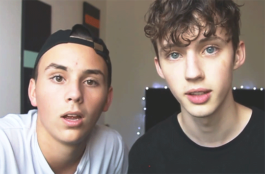 戳爷troye sivan:《there for you》