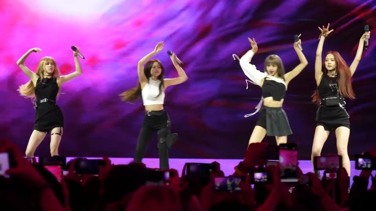blackpink演出服装合集,blackpink服装盘点 blackpinkjennielisarap合集