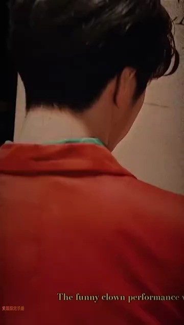 刘耀文模仿刘德华演唱《恭喜发财》,可以说是十分相像了,大家一起恭喜