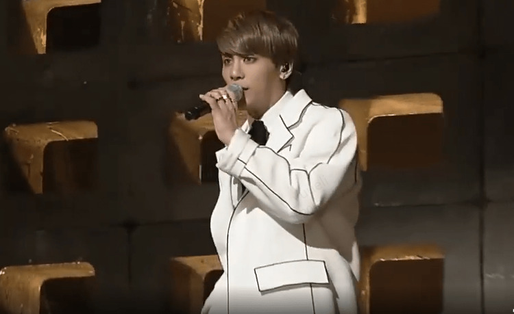  - 回顾】五年前的今天(150122)，钟铉 带来<Deja-Boo>