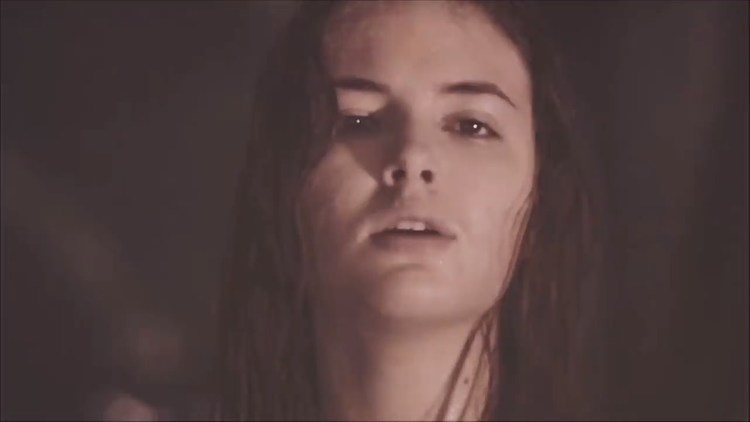 - 日本第一摇滚天团——B'z 金曲《BAD COMMUNICATION》混剪版现场视频