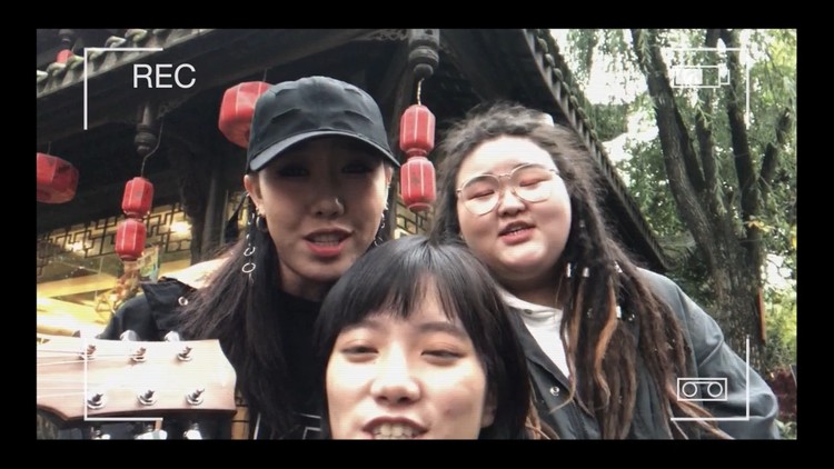  - 微笑再美再甜不是你的都不特别~1022女声翻唱《只对你有感觉》