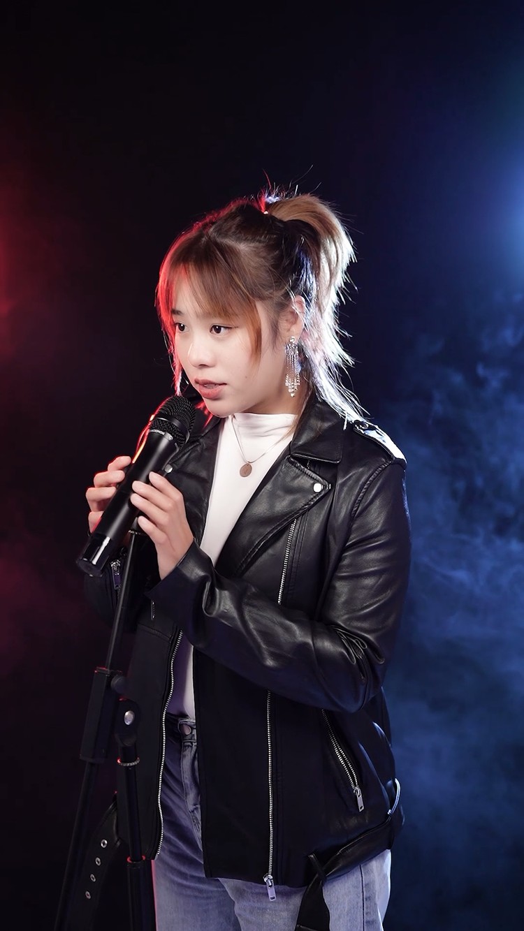  - 异地恋是什么样的体验？评论下方留言吧