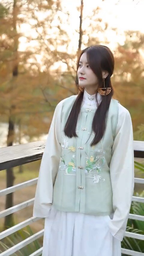  - 你们思念桥边姑娘了吗 《桥边姑娘》 ​cr.SING-边丽