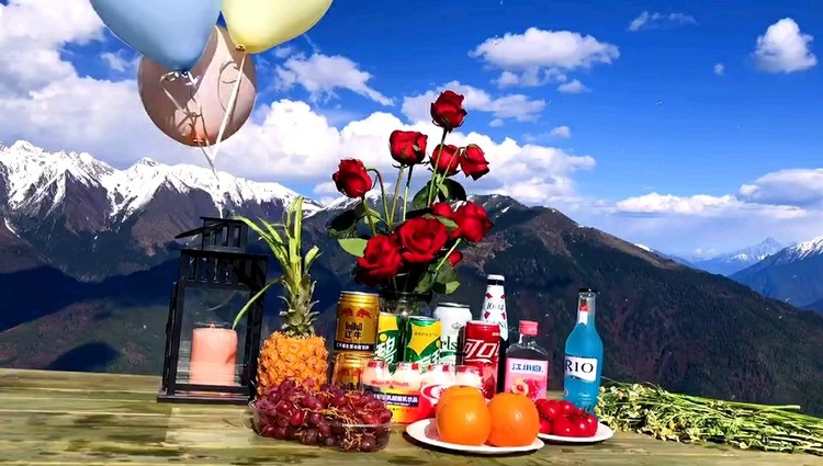  - 夏天的风轻轻吹过