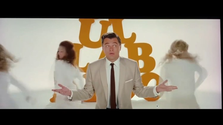  - “小李子”莱昂纳多·迪卡普里奥凭借《好莱坞往事》获奥斯卡最佳男主角提名。这是在《好莱坞往事》中被删掉的唱歌片段完整版，小李饰演的Rick Dalton唱跳表演《Green Door》，太可爱了！