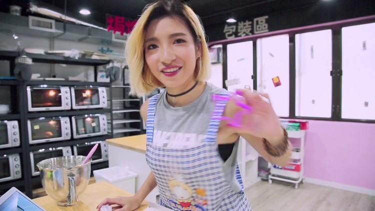 - 《大肆慶祝》之嘉茵廚房Kayan kitchen 整玻璃曲奇!