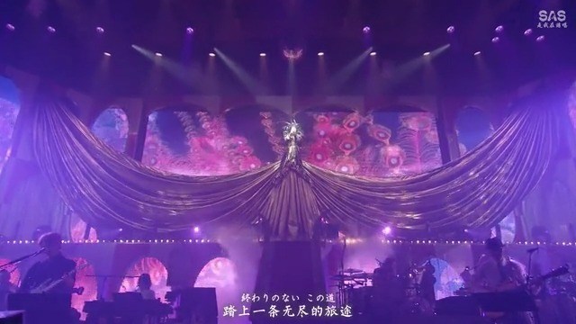 - 桑田佳佑超绝原装致敬美空云雀《川の流れのように》,笑着笑着流下泪滴