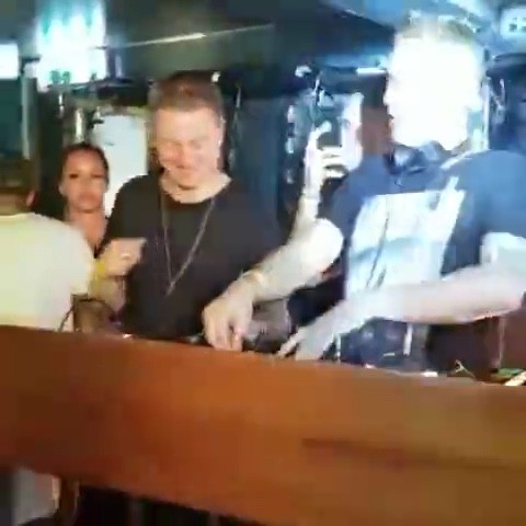  - Techno双人组Spektre在Egg London ADE船上派对的演出回顾