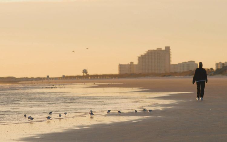  - 【超清4K60帧《天空之外》】生活很累，请别放弃，我带你一起看一看大海。给自己的心情放个假吧