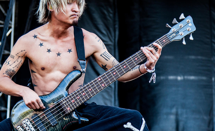 oneokrock贝斯手,oneokrocktoru 关于one ok rock,你不能不知道的故事