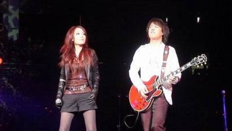 - 当年红遍国内的王炸组合,如今却都解散,昙花一现真的太可惜了