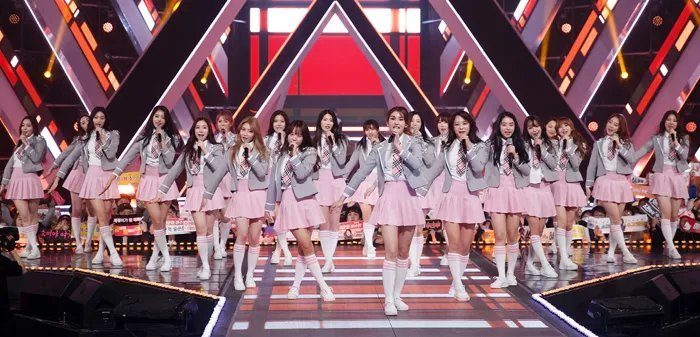 produce101制服,produce101 第三名由 produce101第二季>的 我呀我>以13.9%得票率获得