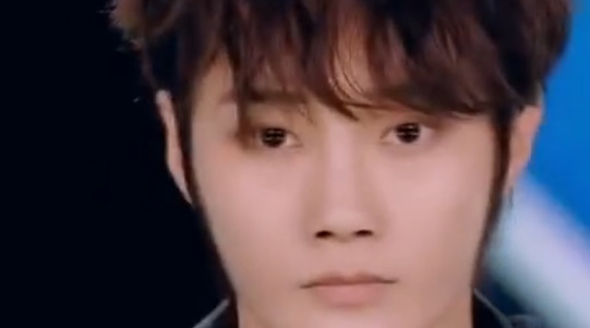  - 创造营2019刘也炸了！！一把扇子媚人心！battle太帅了！