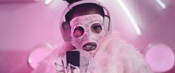  - Leikeli47 带来新单《Girl Blunt》Skullcandy现场特辑！