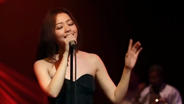 梦田(Live)(热度:1395)由朵蕊咪翻唱，原唱歌手张靓颖