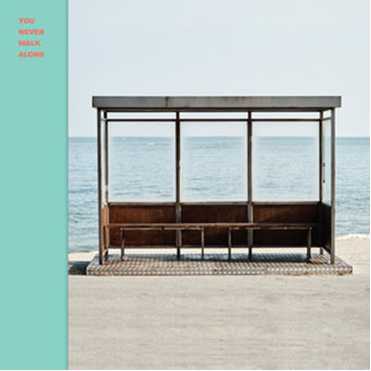 防弹少年团最新专辑「YOU NEVER WALK ALONE」