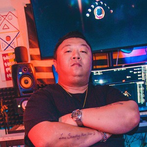 Dr.Wobble资料,Dr.Wobble最新歌曲,Dr.WobbleMV视频,Dr.Wobble音乐专辑,Dr.Wobble好听的歌