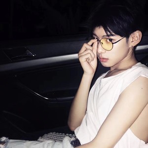石煜晨资料,石煜晨最新歌曲,石煜晨MV视频,石煜晨音乐专辑,石煜晨好听的歌