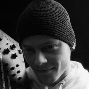 Cari Lekebusch资料,Cari Lekebusch最新歌曲,Cari LekebuschMV视频,Cari Lekebusch音乐专辑,Cari Lekebusch好听的歌