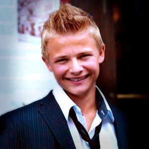 Marc-Antoine Côté资料,Marc-Antoine Côté最新歌曲,Marc-Antoine CôtéMV视频,Marc-Antoine Côté音乐专辑,Marc-Antoine Côté好听的歌