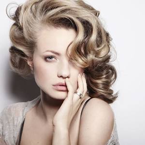 Alexandra Sherling资料,Alexandra Sherling最新歌曲,Alexandra SherlingMV视频,Alexandra Sherling音乐专辑,Alexandra Sherling好听的歌