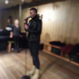 黄舜资料,黄舜最新歌曲,黄舜MV视频,黄舜音乐专辑,黄舜好听的歌