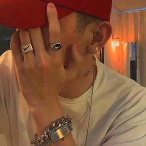 Nike资料,Nike最新歌曲,NikeMV视频,Nike音乐专辑,Nike好听的歌