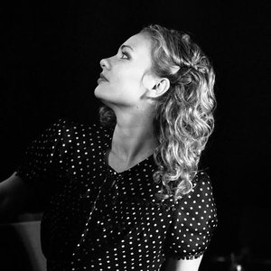 Mari Persen资料,Mari Persen最新歌曲,Mari PersenMV视频,Mari Persen音乐专辑,Mari Persen好听的歌