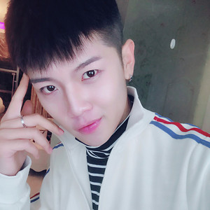 屹成资料,屹成最新歌曲,屹成MV视频,屹成音乐专辑,屹成好听的歌