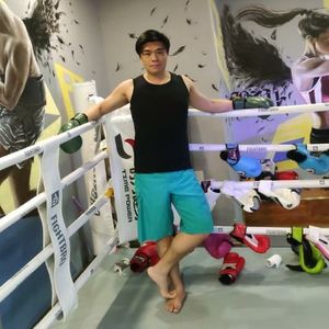 卢米高资料,卢米高最新歌曲,卢米高MV视频,卢米高音乐专辑,卢米高好听的歌