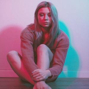 Laur Elle资料,Laur Elle最新歌曲,Laur ElleMV视频,Laur Elle音乐专辑,Laur Elle好听的歌