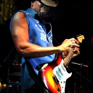 Dennis Jones资料,Dennis Jones最新歌曲,Dennis JonesMV视频,Dennis Jones音乐专辑,Dennis Jones好听的歌