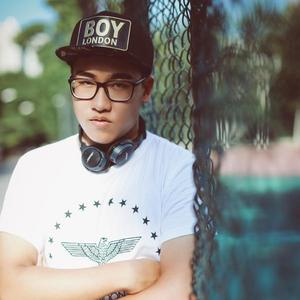 Tomino资料,Tomino最新歌曲,TominoMV视频,Tomino音乐专辑,Tomino好听的歌