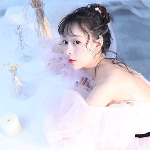 凌久儿资料,凌久儿最新歌曲,凌久儿MV视频,凌久儿音乐专辑,凌久儿好听的歌