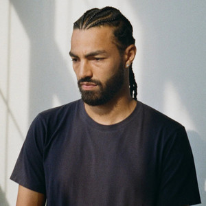 Navy Blue资料,Navy Blue最新歌曲,Navy BlueMV视频,Navy Blue音乐专辑,Navy Blue好听的歌