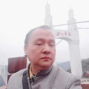 啊春资料,啊春最新歌曲,啊春MV视频,啊春音乐专辑,啊春好听的歌