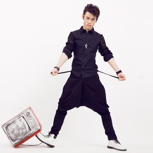 李洪威资料,李洪威最新歌曲,李洪威MV视频,李洪威音乐专辑,李洪威好听的歌
