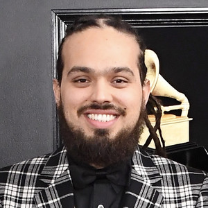 Stefan Johnson资料,Stefan Johnson最新歌曲,Stefan JohnsonMV视频,Stefan Johnson音乐专辑,Stefan Johnson好听的歌