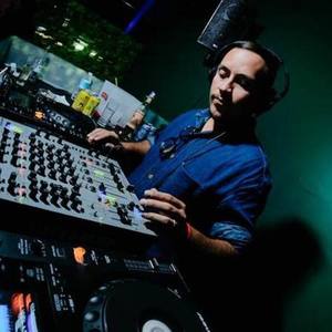 Jamin Hernandez资料,Jamin Hernandez最新歌曲,Jamin HernandezMV视频,Jamin Hernandez音乐专辑,Jamin Hernandez好听的歌