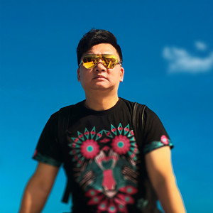 何松涛资料,何松涛最新歌曲,何松涛MV视频,何松涛音乐专辑,何松涛好听的歌