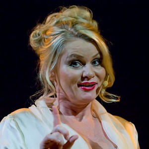 Mia Gundersen资料,Mia Gundersen最新歌曲,Mia GundersenMV视频,Mia Gundersen音乐专辑,Mia Gundersen好听的歌